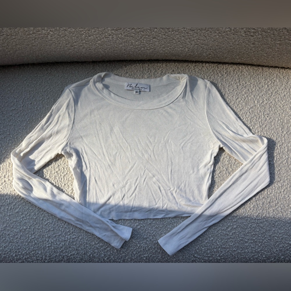 Belen white cropped long sleeve